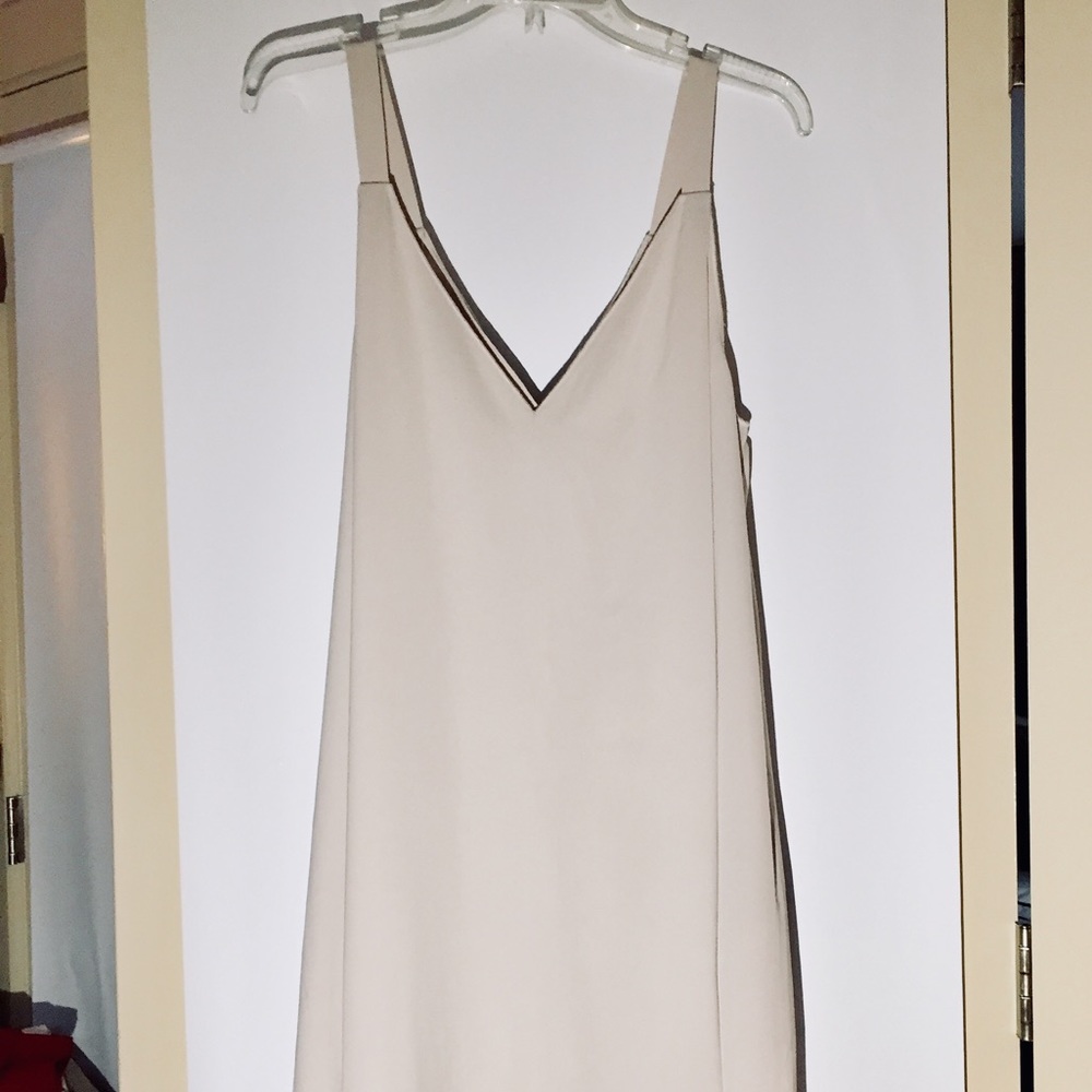 Aritzia Wilfred dress with pockets - Picture 3 of 8